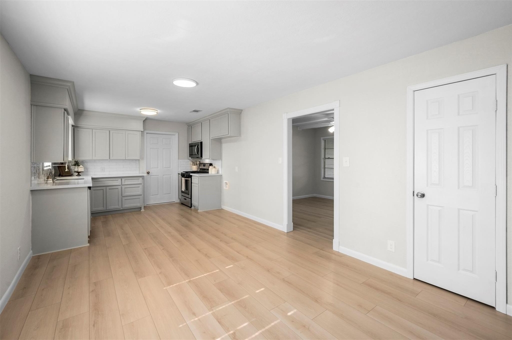 10206 Alta Loma Way - Photo 4