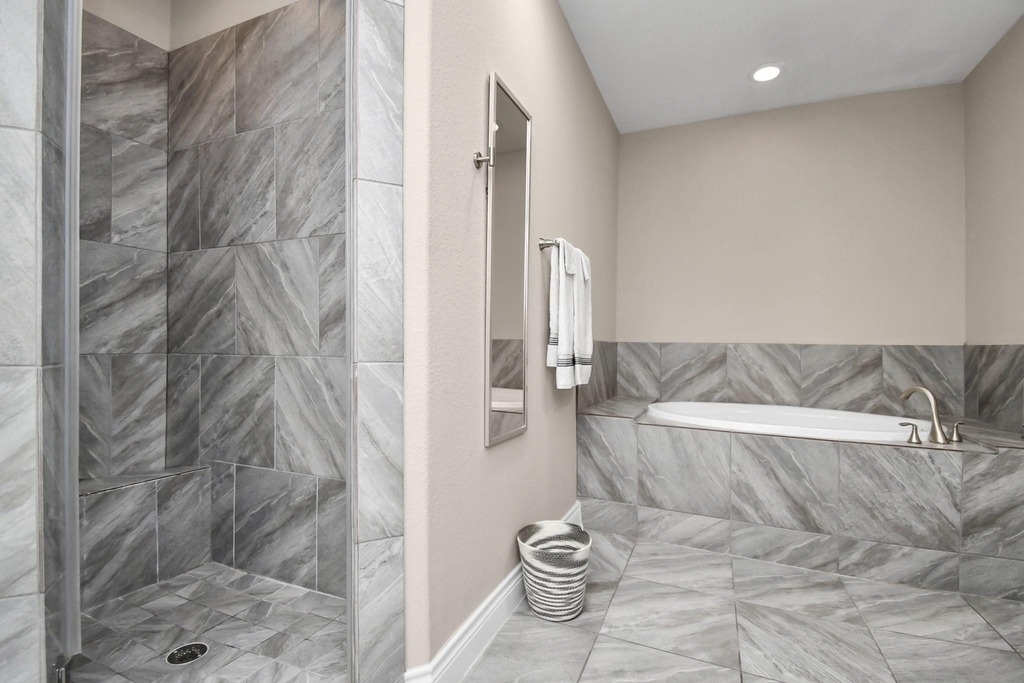 2110 Holman Street - Photo 8