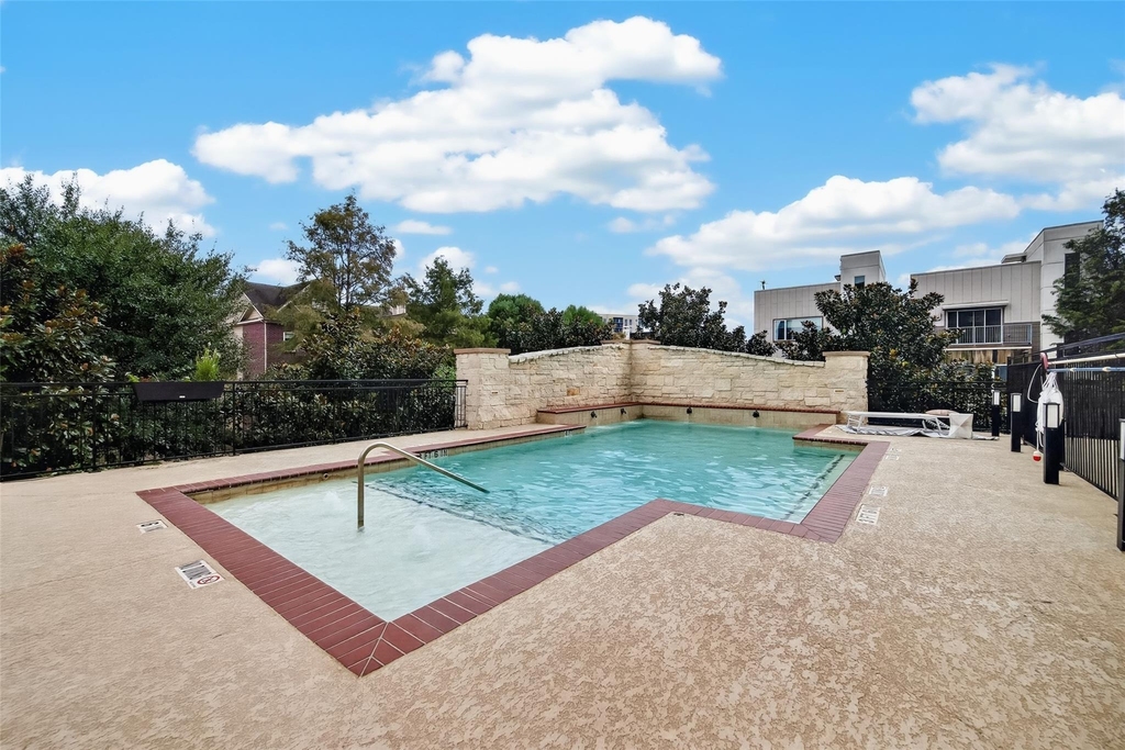 100 Willard Street - Photo 25