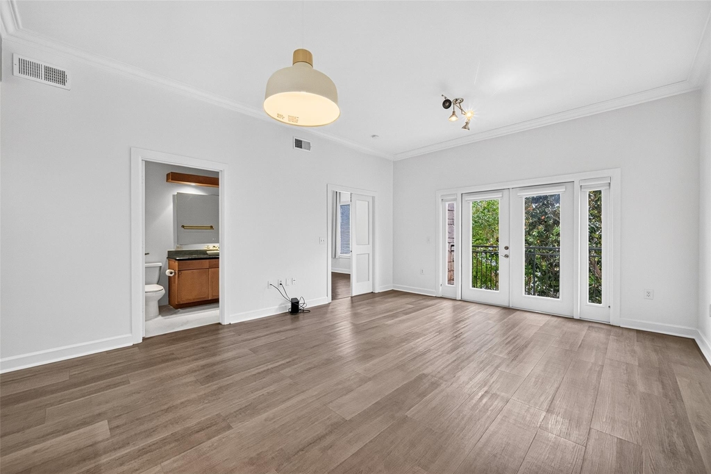 100 Willard Street - Photo 10