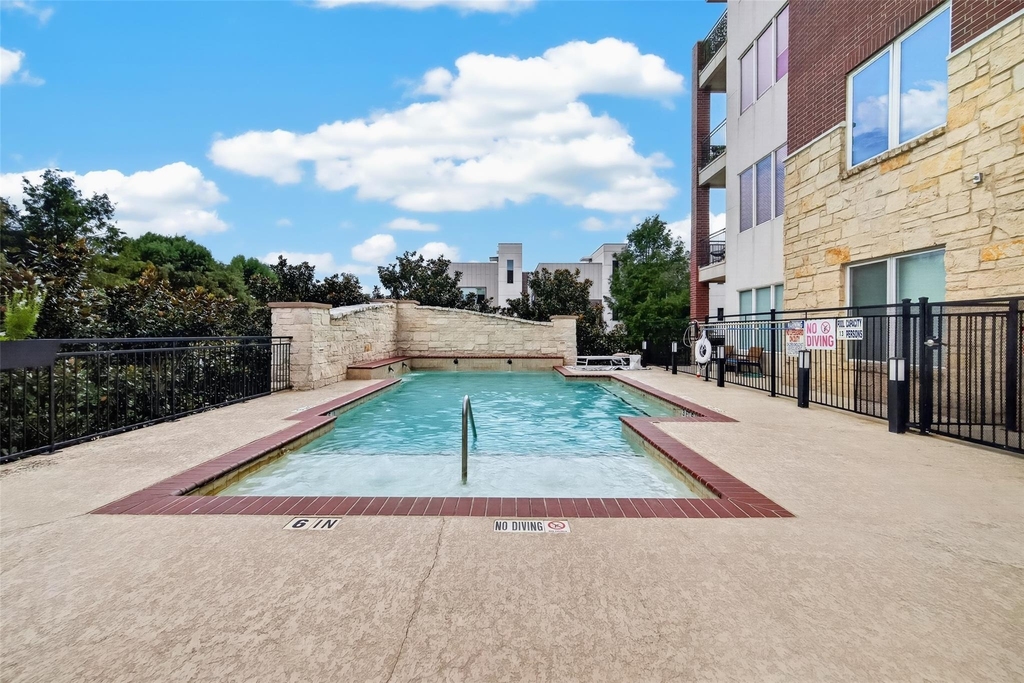 100 Willard Street - Photo 24