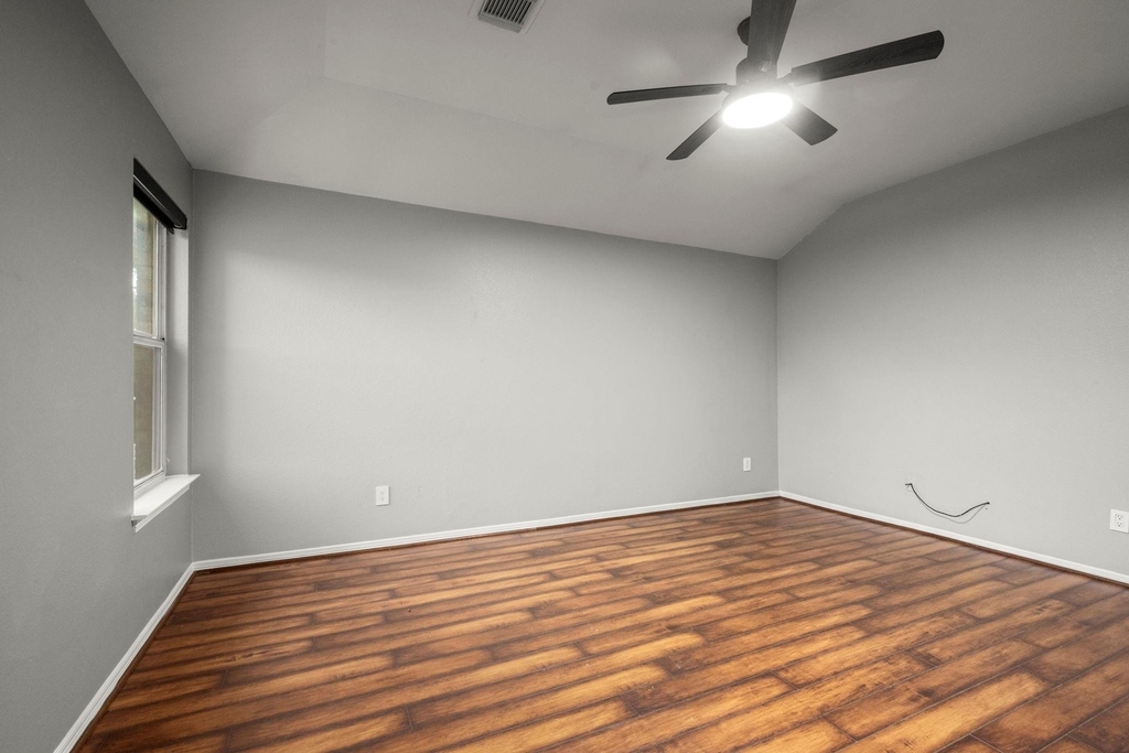8126 Sports Haven Drive - Photo 24