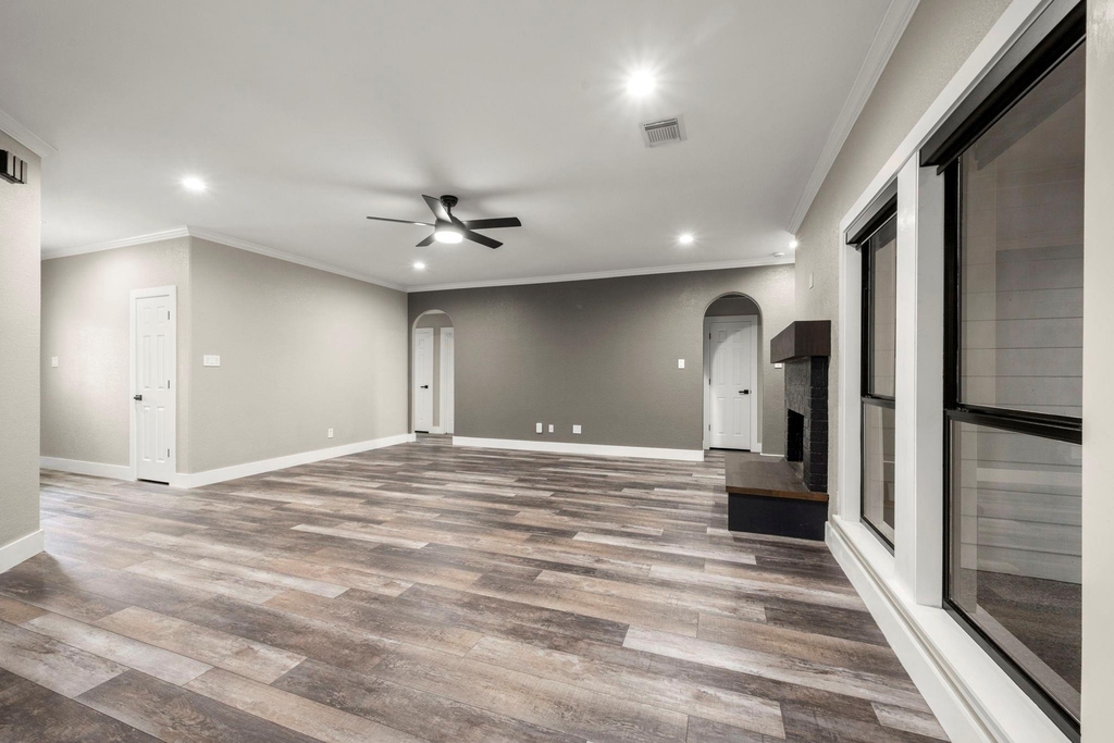 8126 Sports Haven Drive - Photo 12
