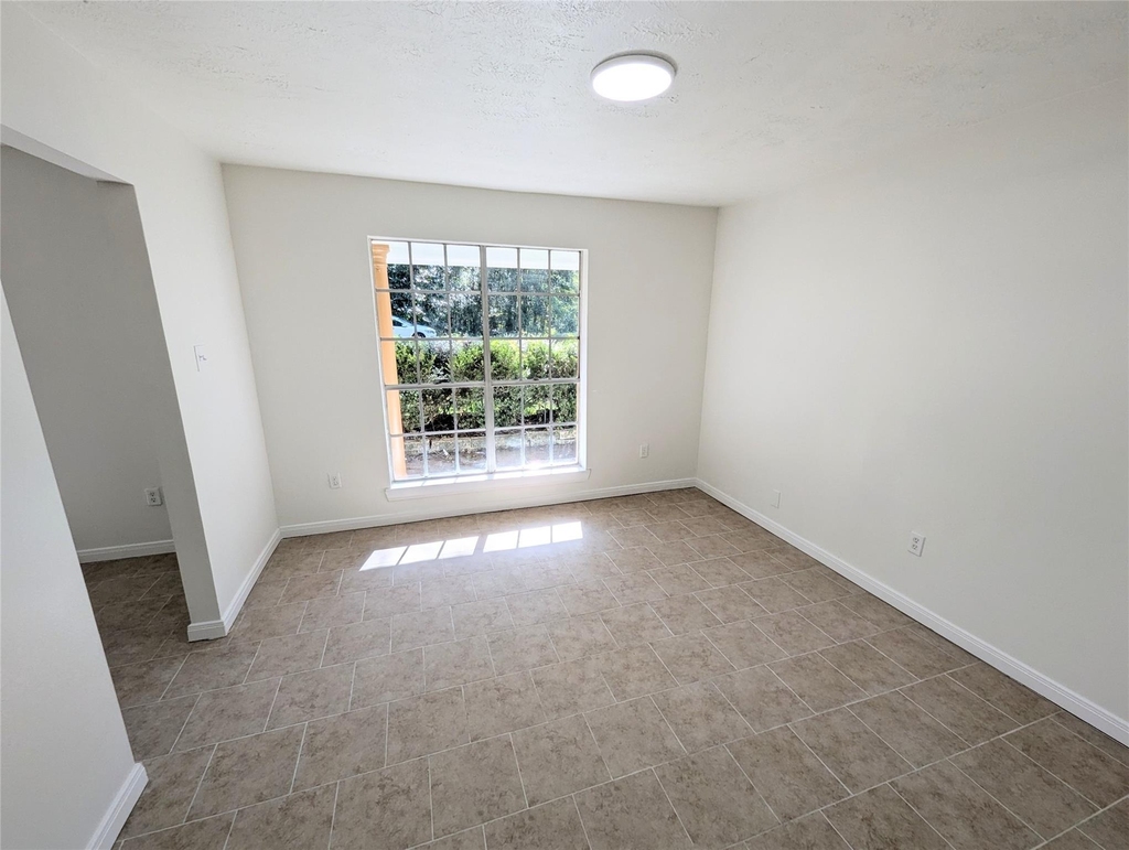 809 Glen Hollow Drive - Photo 10