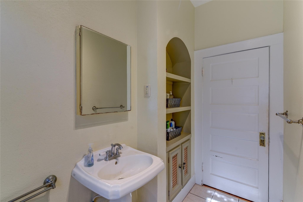 1206 17th Street - Photo 29