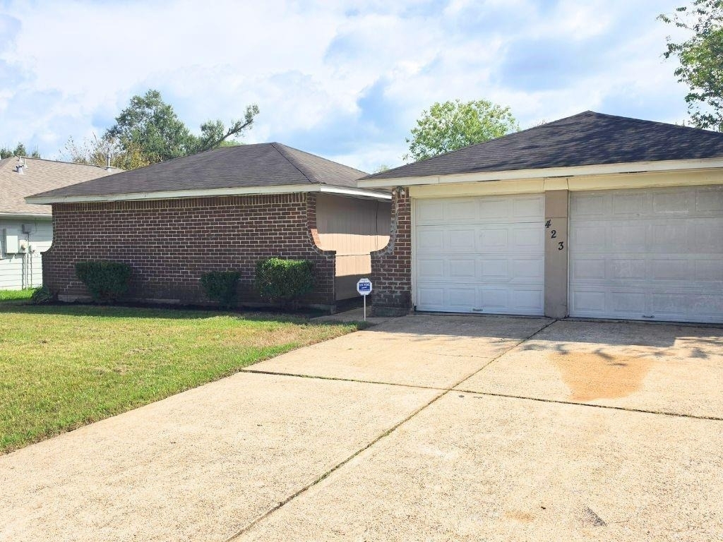 423 N Compass Rose Circle - Photo 1
