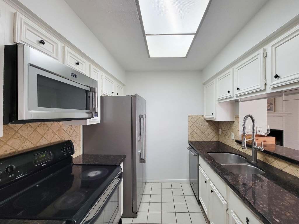 2220 Bering Drive - Photo 16