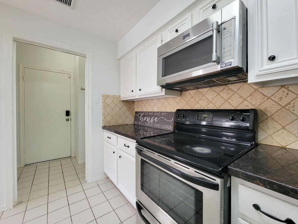 2220 Bering Drive - Photo 20