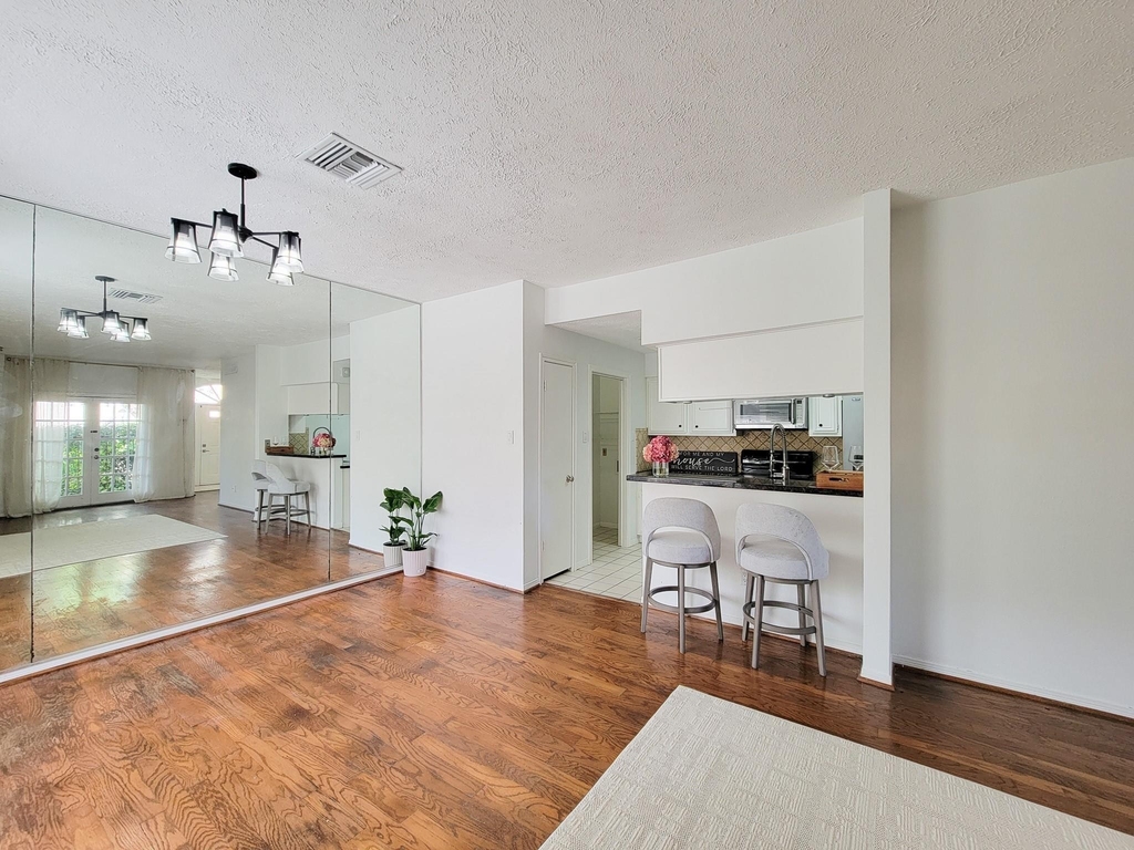 2220 Bering Drive - Photo 10