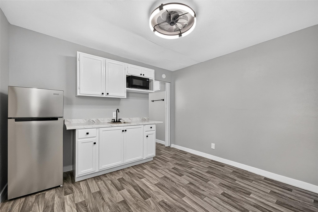 510 Dell Court - Photo 5