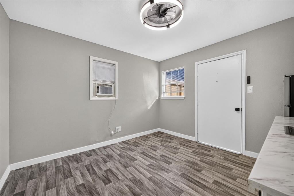 510 Dell Court - Photo 1