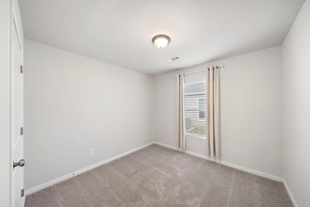 15584 Briar Forest Dr - Photo 7