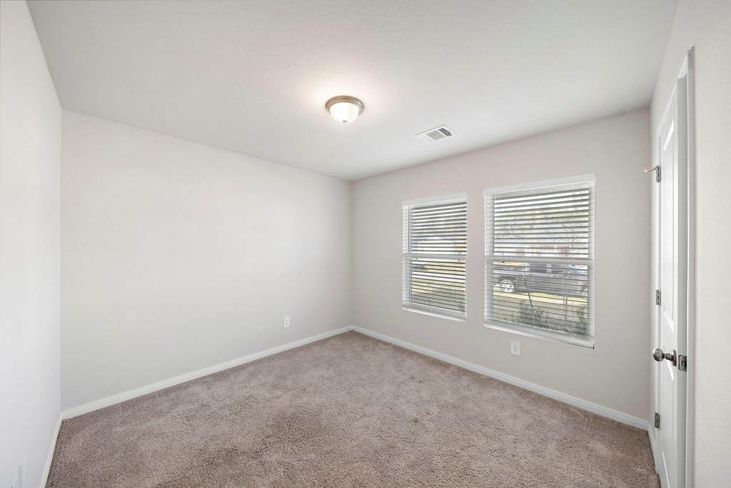 15584 Briar Forest Dr - Photo 4