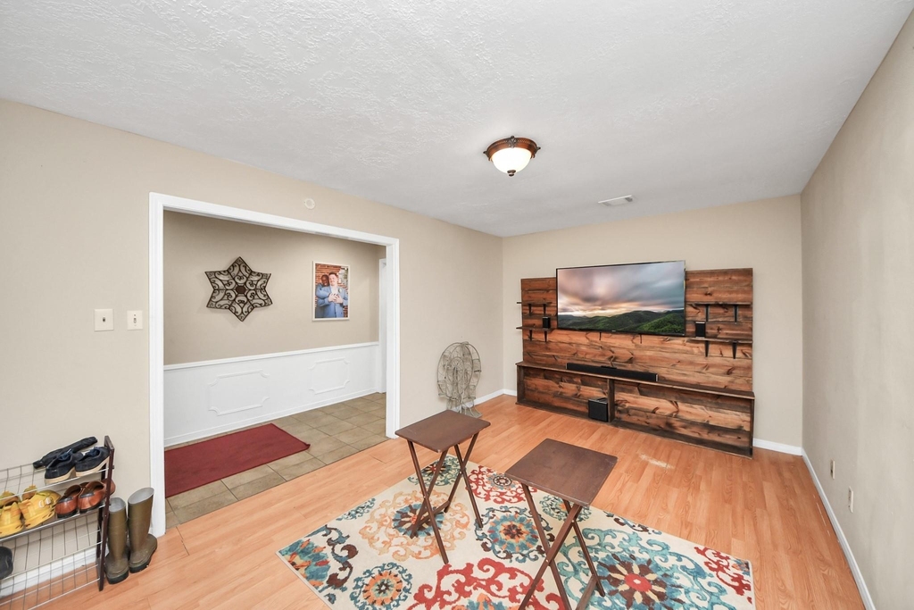 902 Old Mill Lane - Photo 4