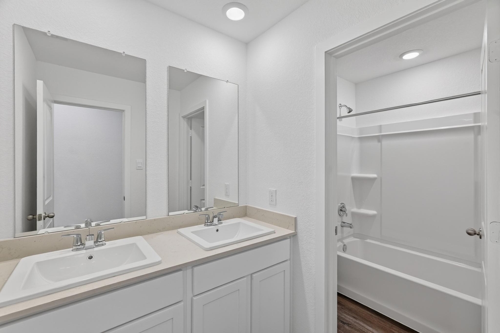40818 Hawthorne Glades Street - Photo 36