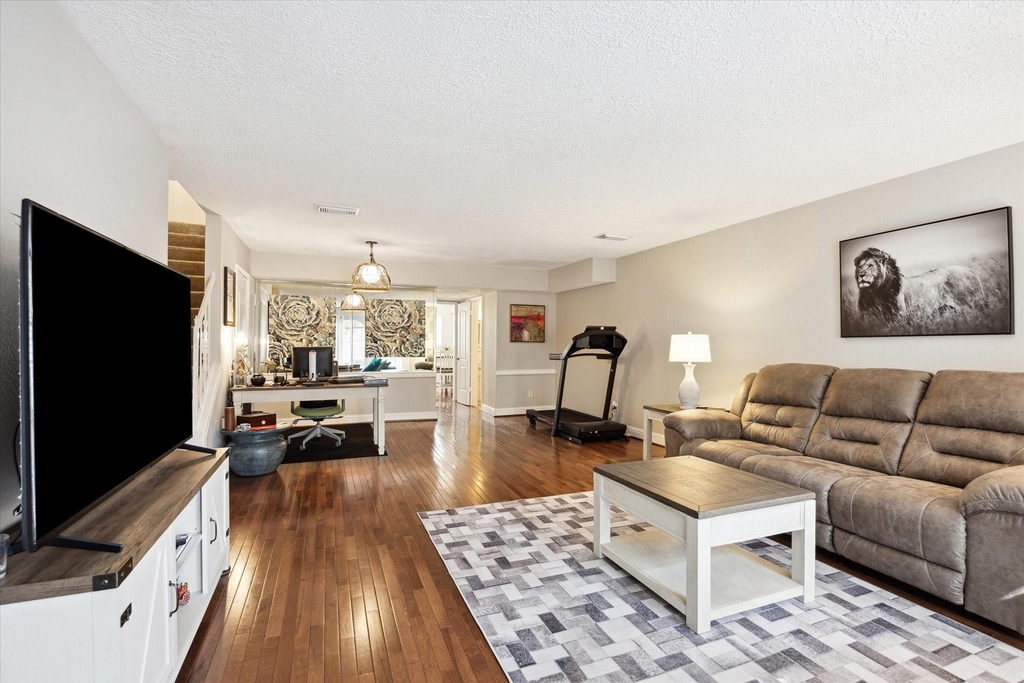 503 N Post Oak Lane - Photo 2
