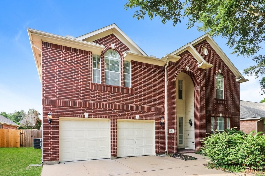 1331 Blackheath Court - Photo 1