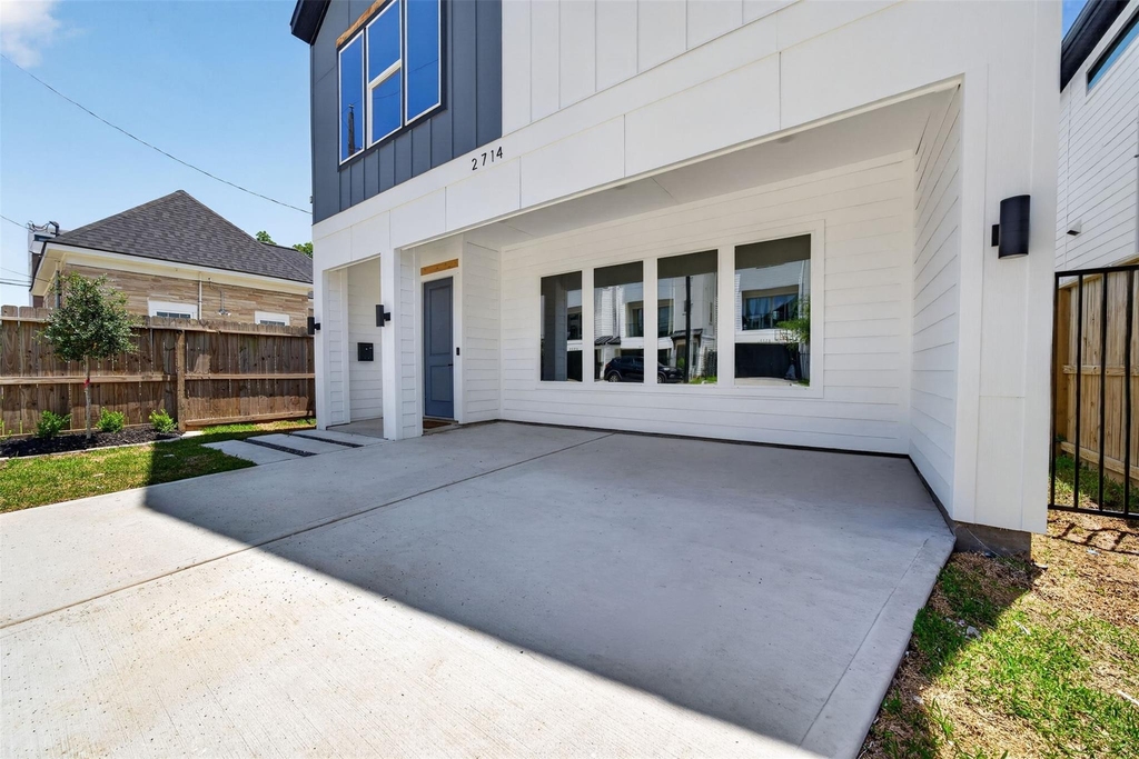 2714 Drew Street - Photo 31