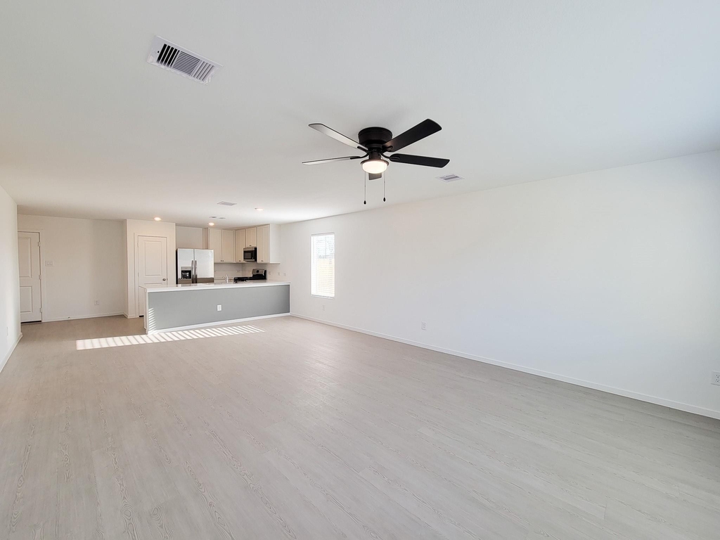 15671 Plum Brook Drive - Photo 5