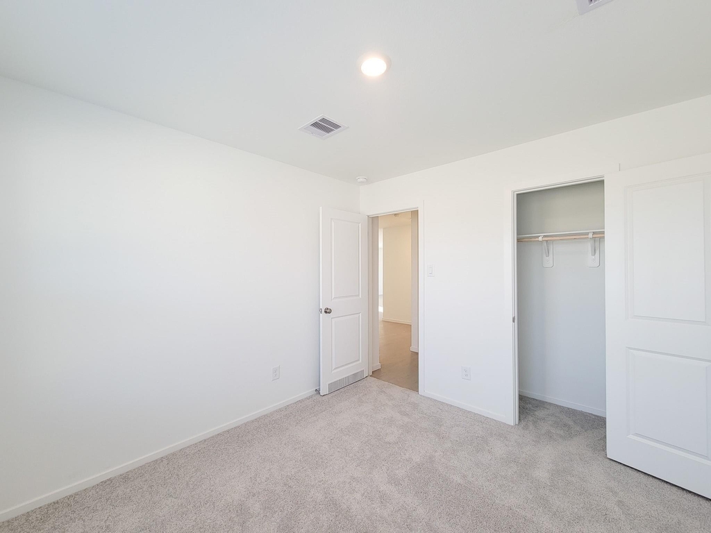 15671 Plum Brook Drive - Photo 20