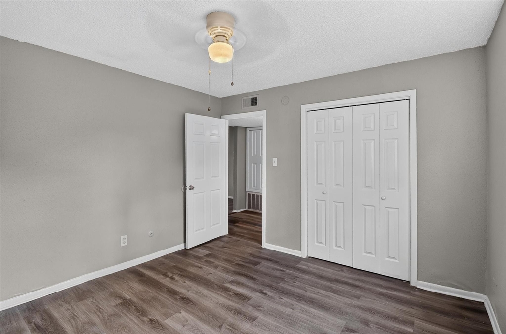 2311 71st Street - Photo 6