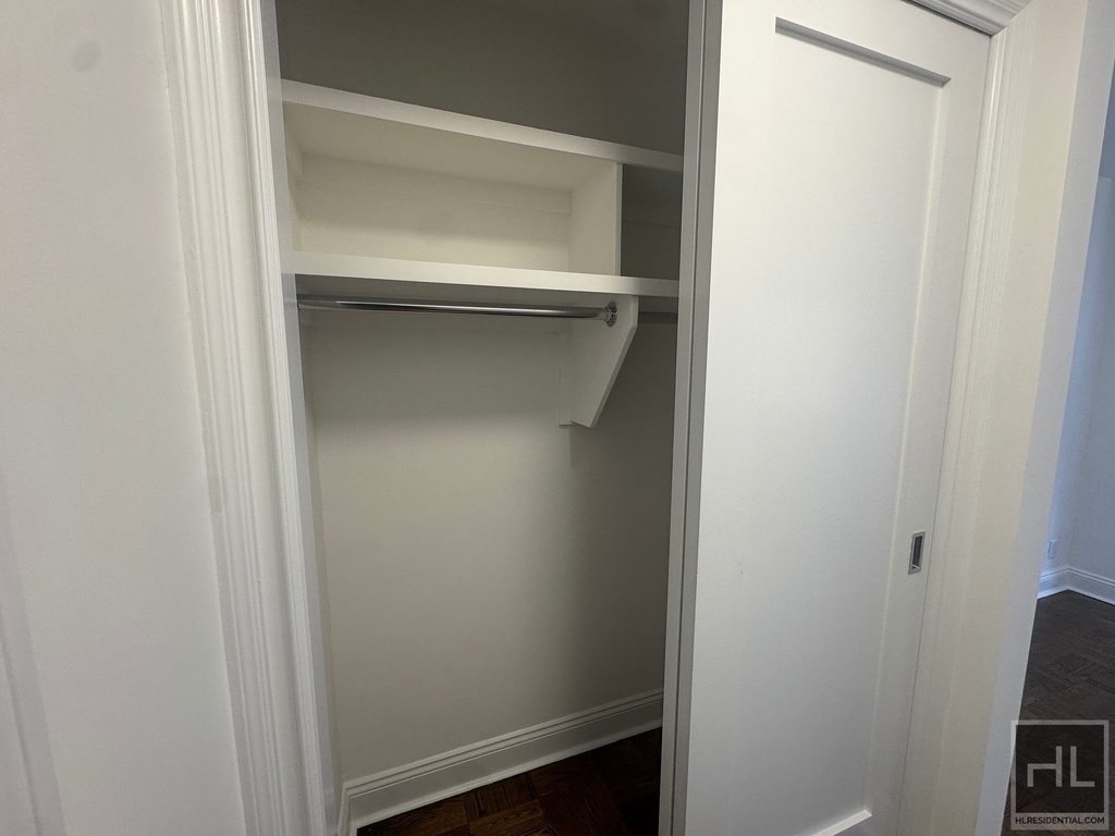 East 56 Street - Photo 3