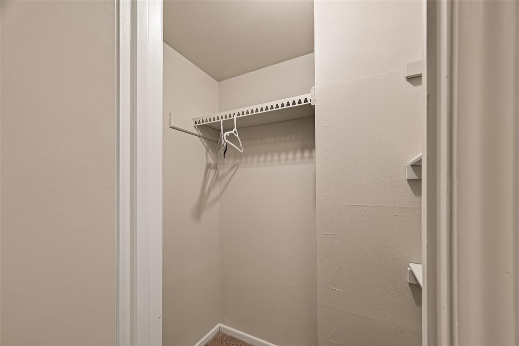 408 N Post Oak Lane - Photo 23