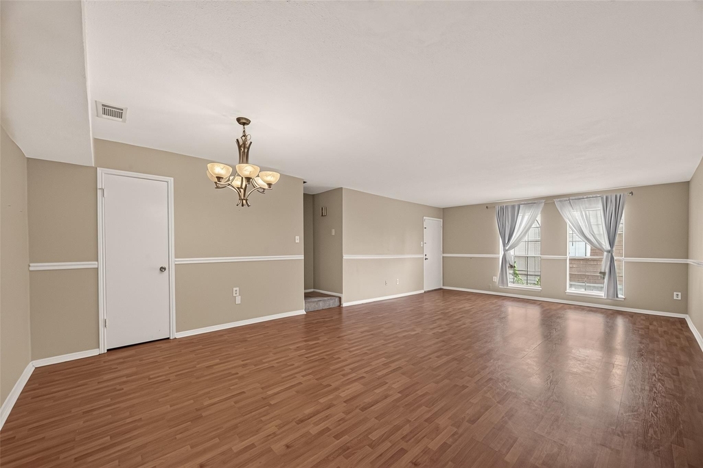 408 N Post Oak Lane - Photo 5