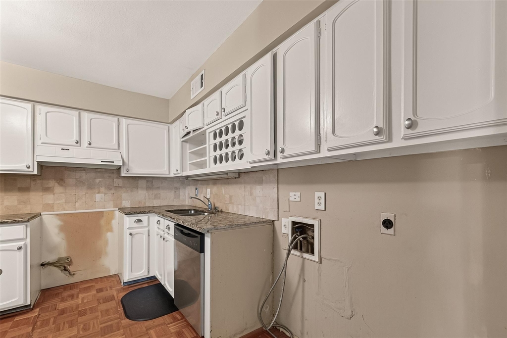 408 N Post Oak Lane - Photo 16