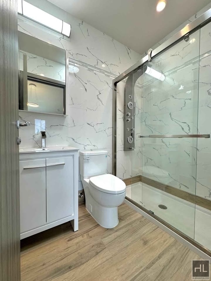2478 East 11th Street - Photo 14