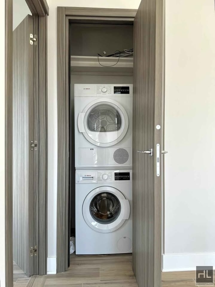 2478 East 11th Street - Photo 12