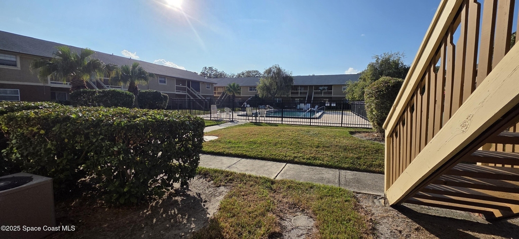 166 Ulster Court - Photo 11