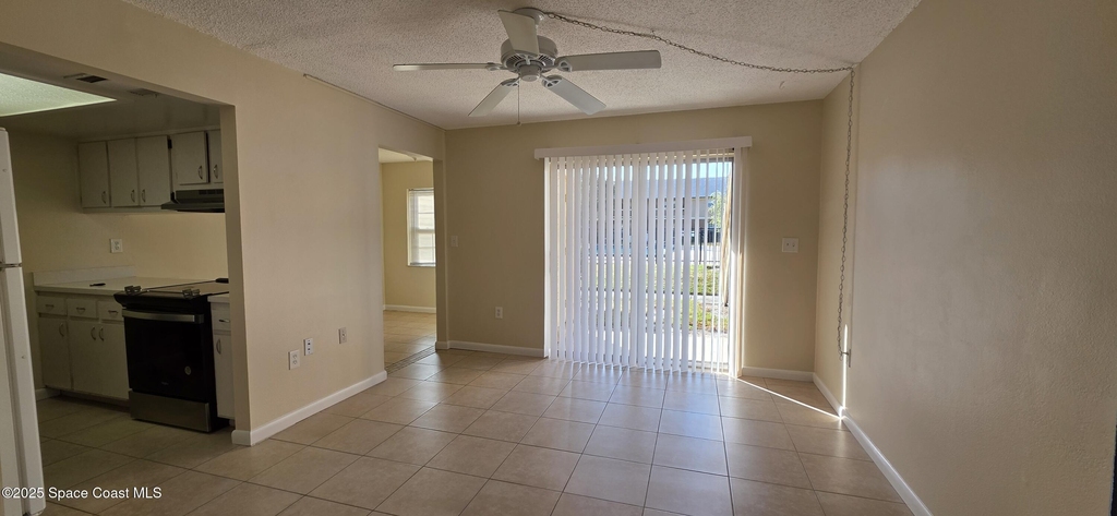 166 Ulster Court - Photo 2