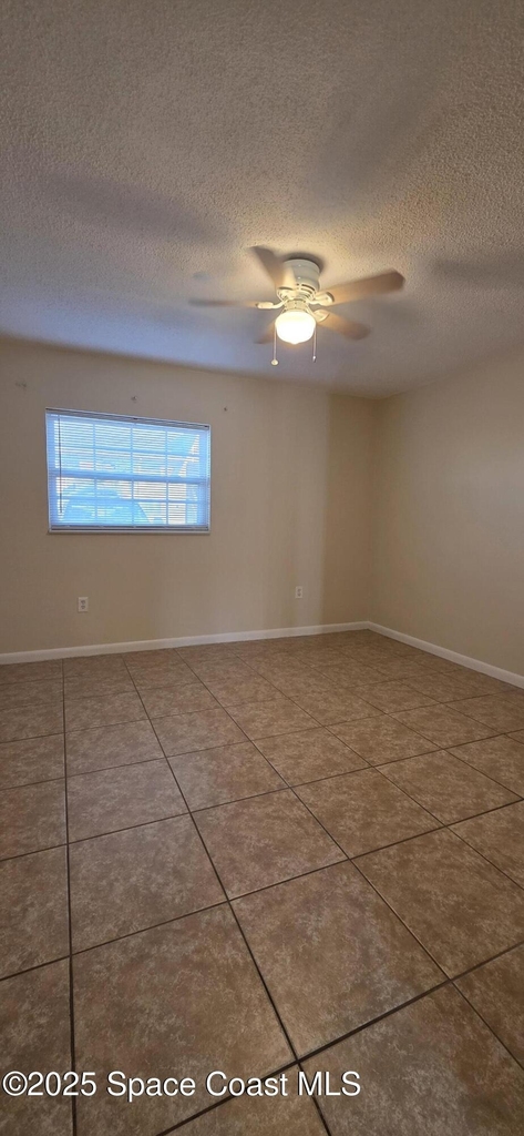 166 Ulster Court - Photo 10