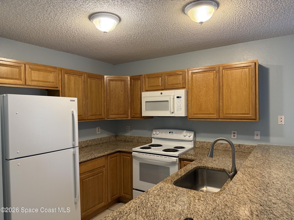 1461 Sheafe Avenue Ne - Photo 3
