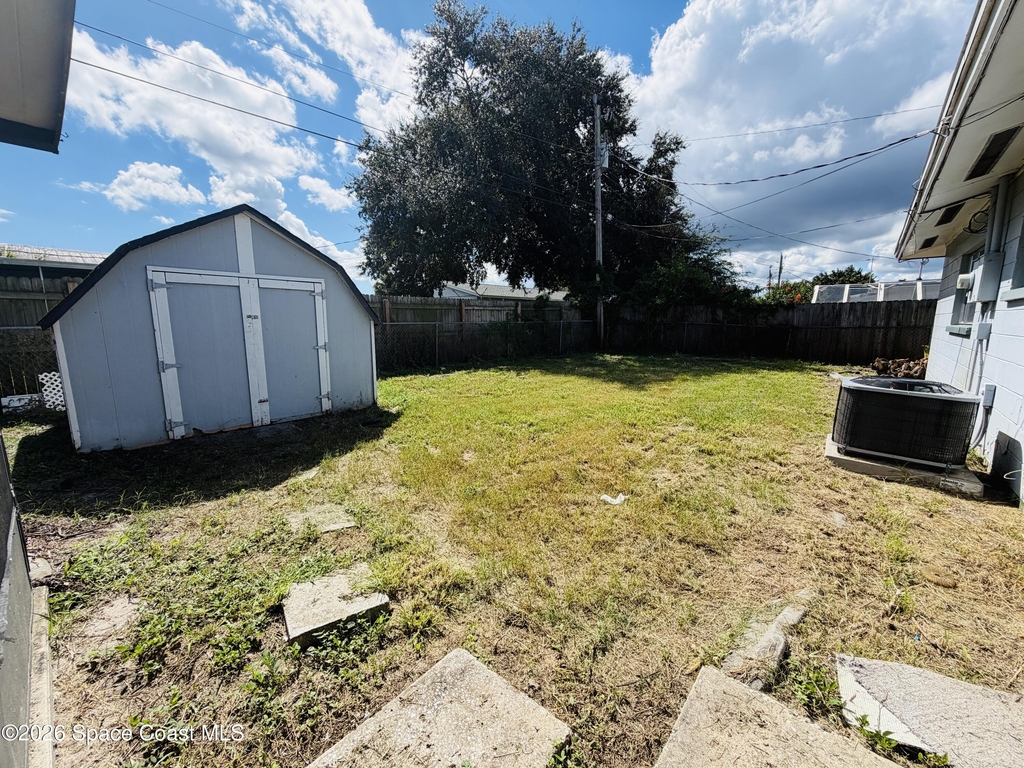 481 Orange Avenue - Photo 17