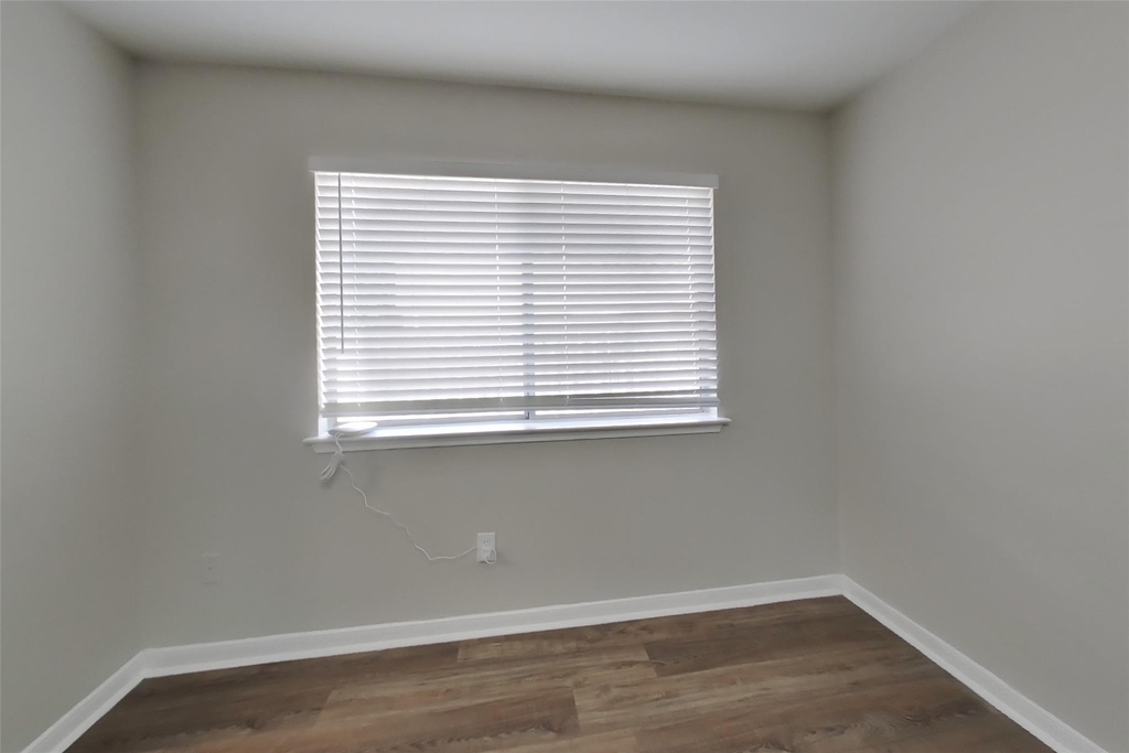 20103 Bambiwoods Drive - Photo 3