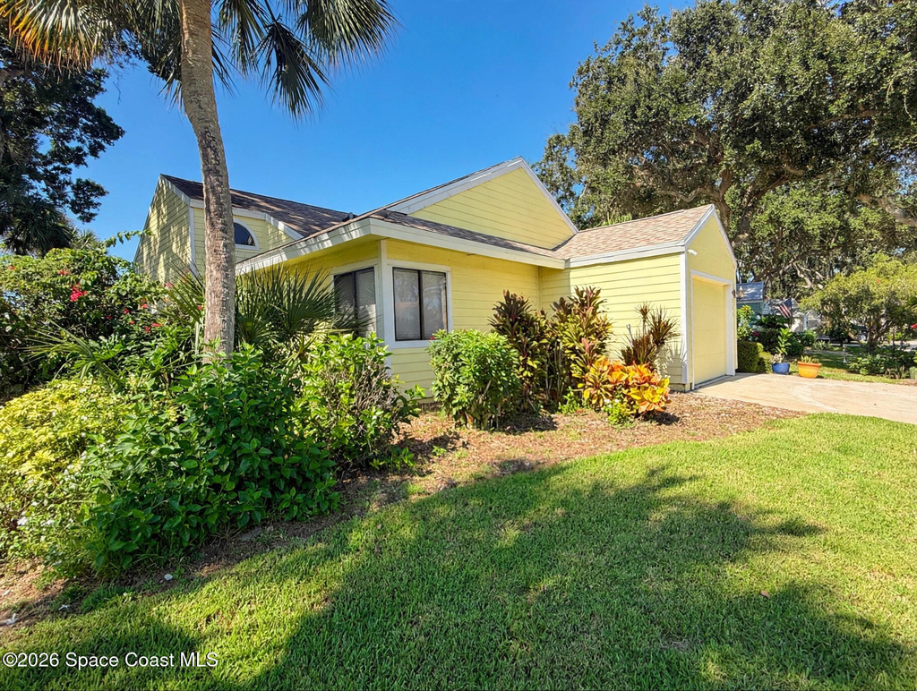 9715 N Marina Drive - Photo 1