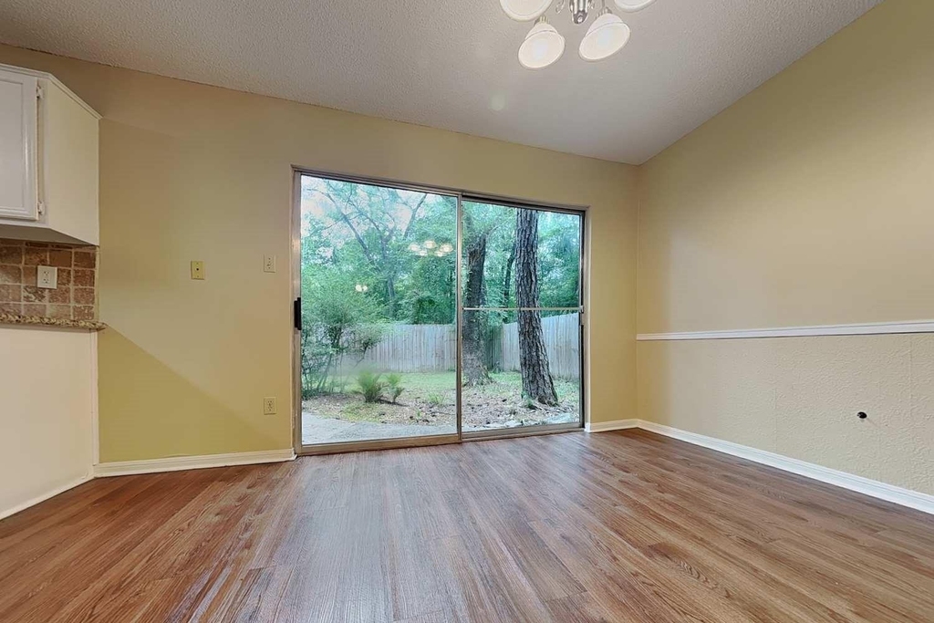 11 Brentwood Oaks Court - Photo 3