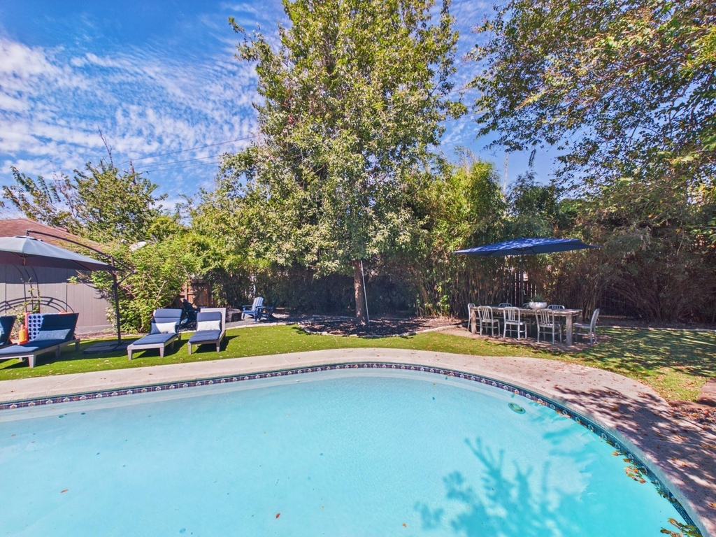 5702 Hoover Street - Photo 24