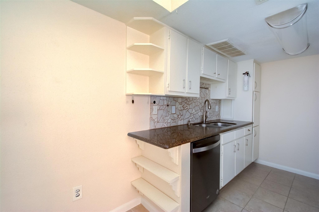 2350 Bering Drive - Photo 17
