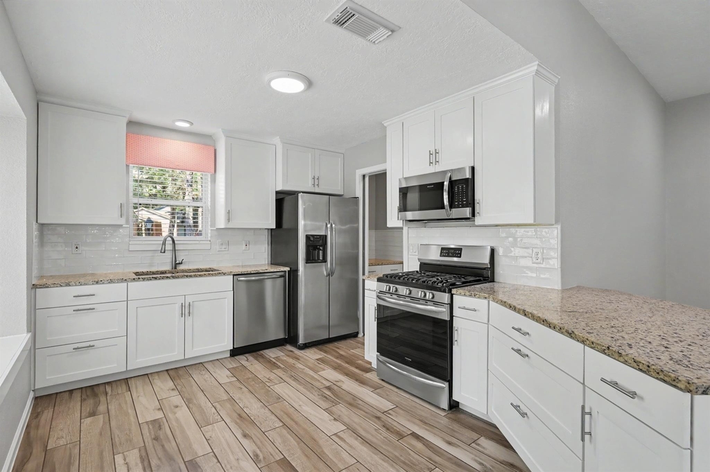 79 Fallshire Drive - Photo 5