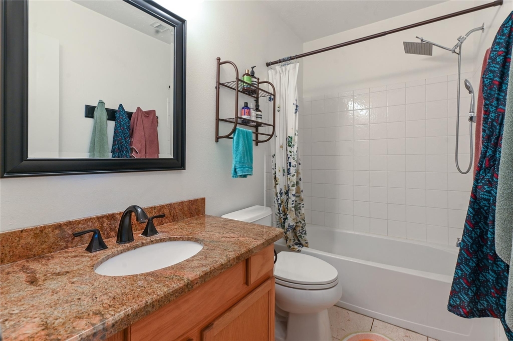 1004 Ruthven Street - Photo 17