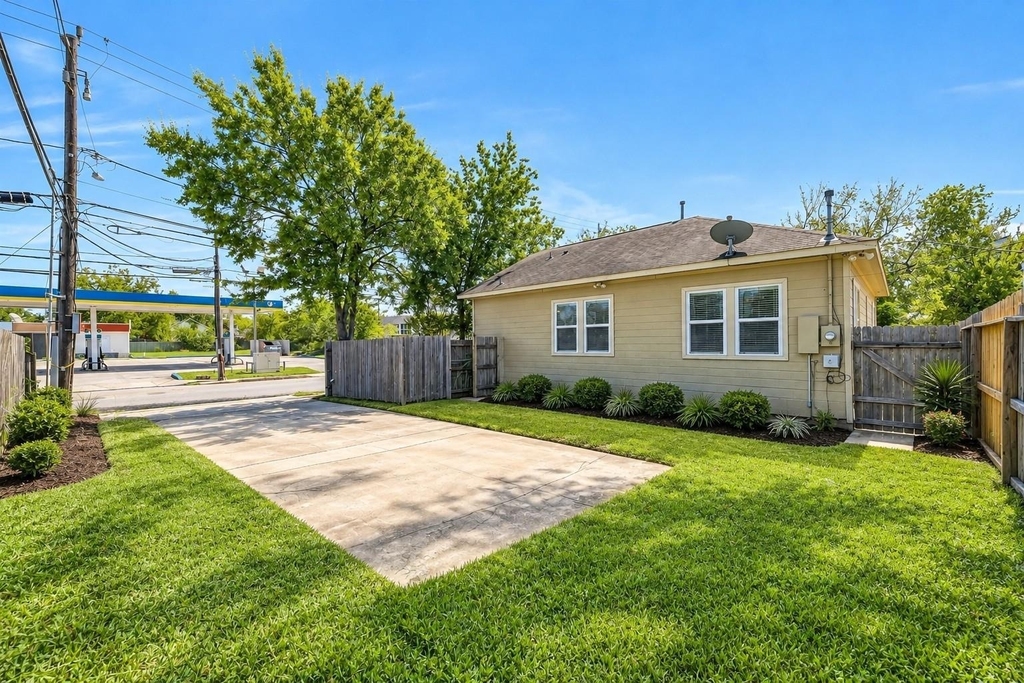 4733 Clay Street - Photo 28