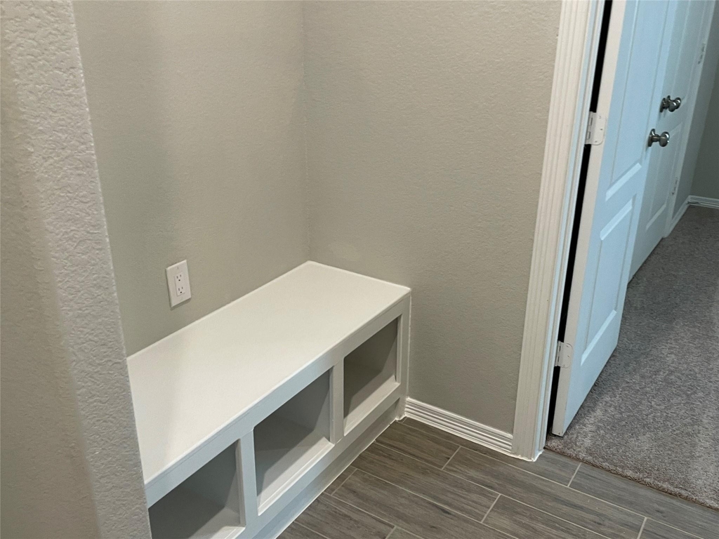 806 Cypress Summit Road - Photo 10