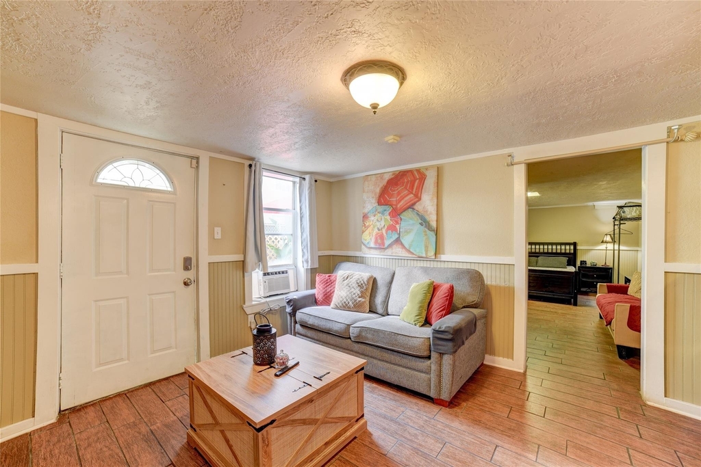 1206 17th Street - Photo 18