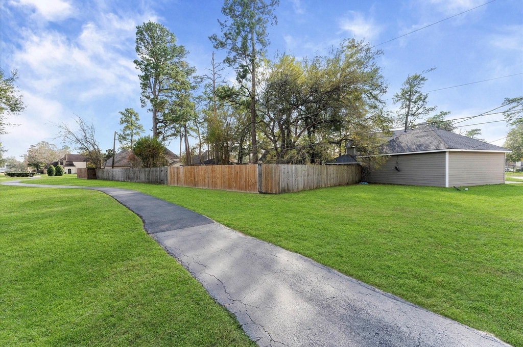 16414 York Minster Drive - Photo 33