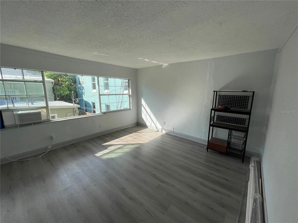 527 8th Street N - Photo 7