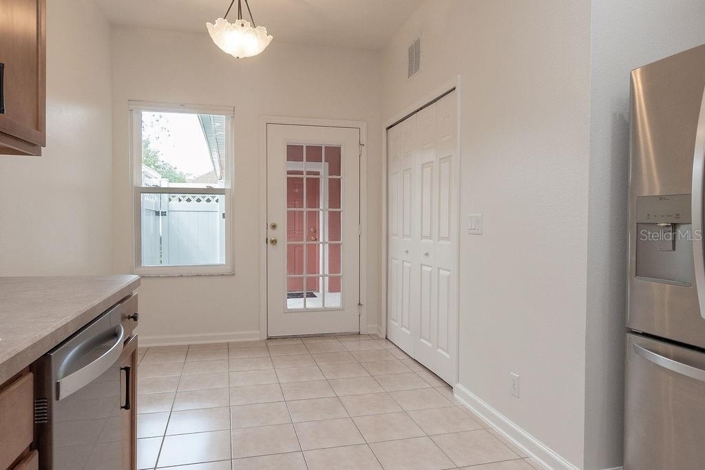 808 Carlyle Lane - Photo 6