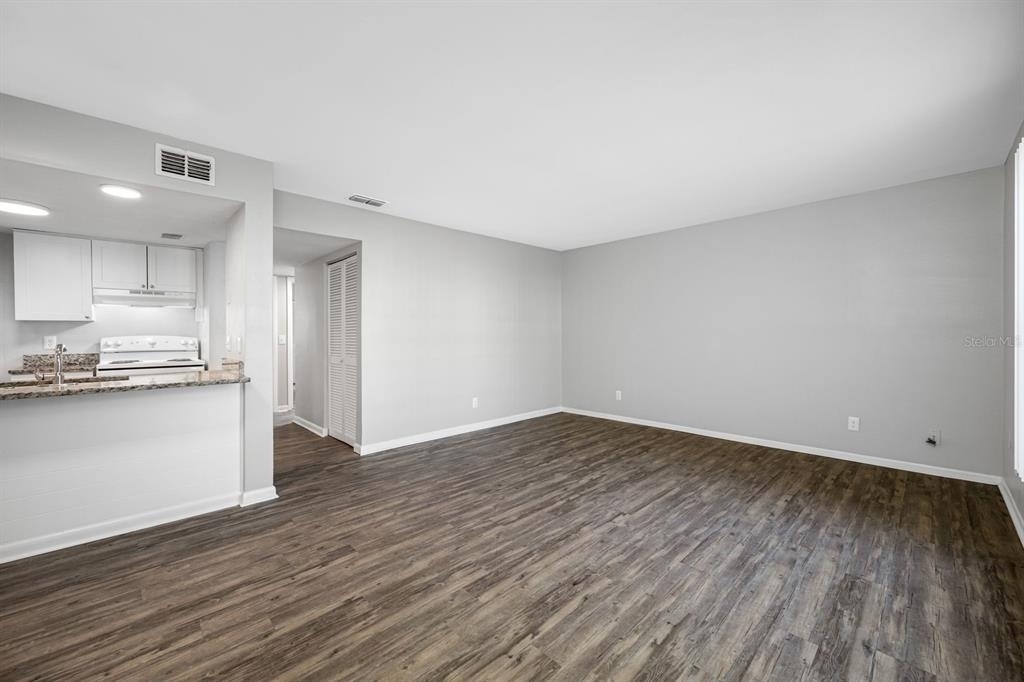 5902 E 122nd Avenue - Photo 6